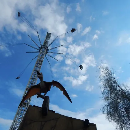 假日公园 Flamingo Land - Beech Grove B11a